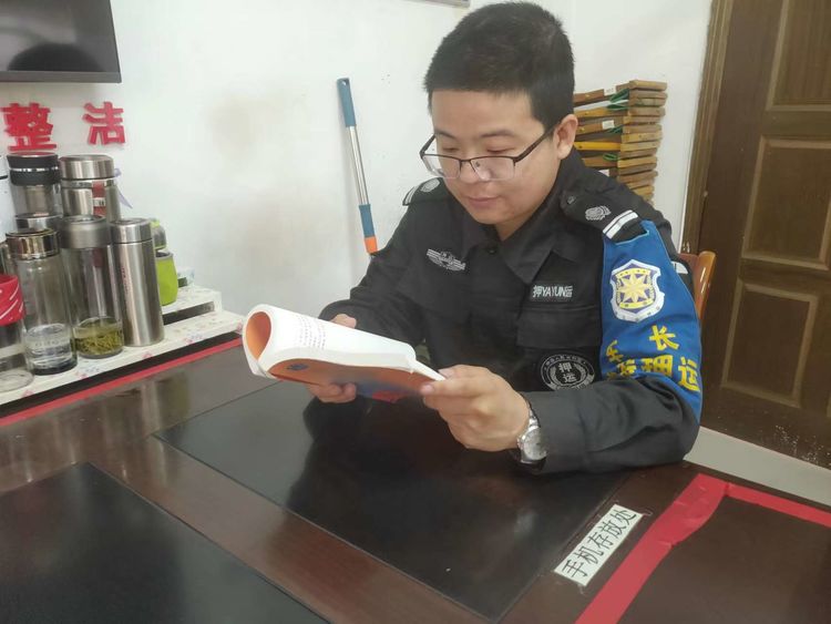 1652323843727374.jpg 1652323843727374.jpg