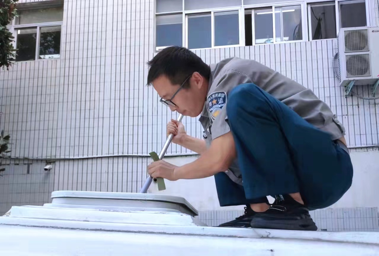 1695778813763530.jpg 1695778813763530.jpg