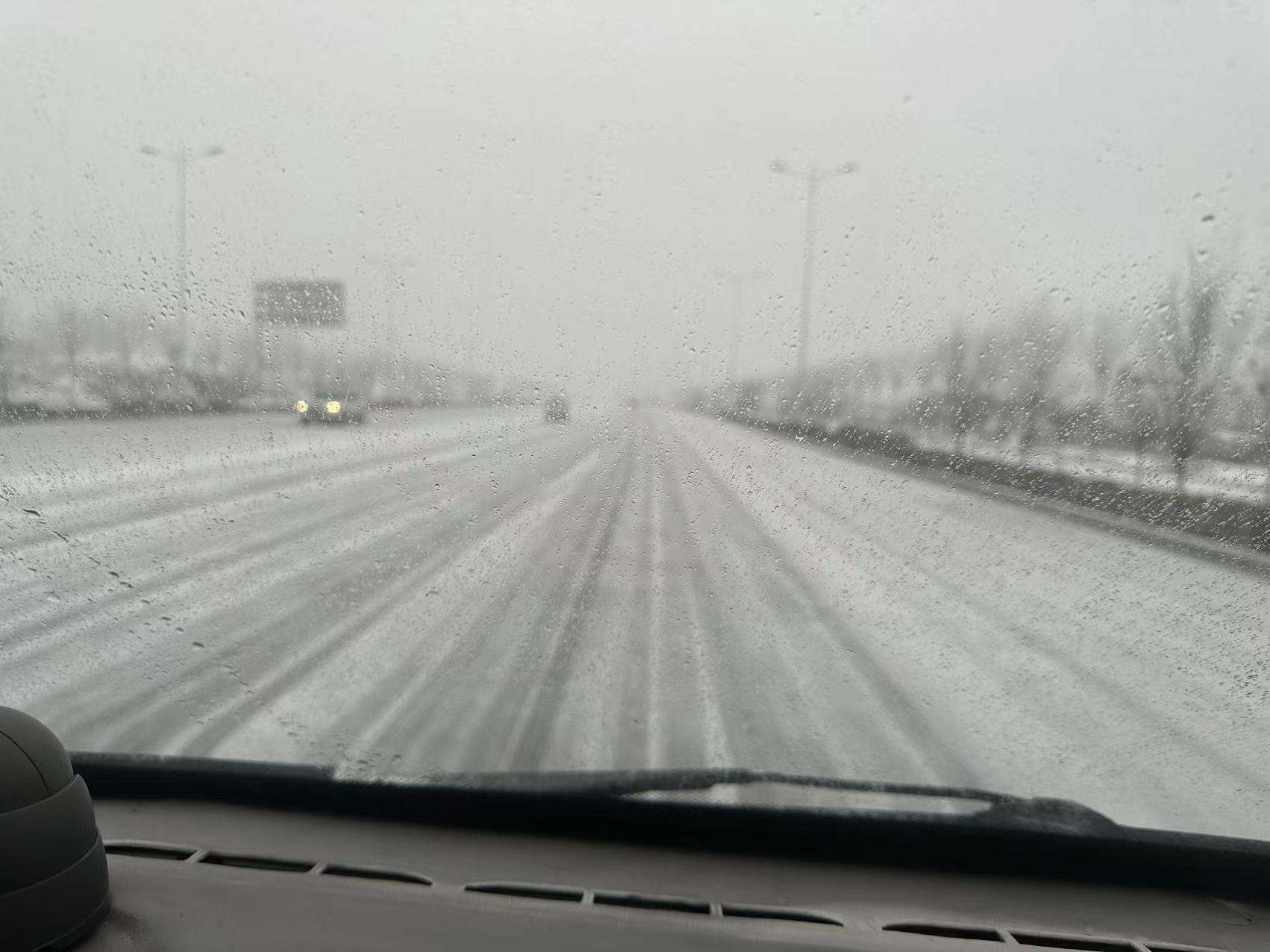 1706932905405774.jpg 1706932905405774.jpg